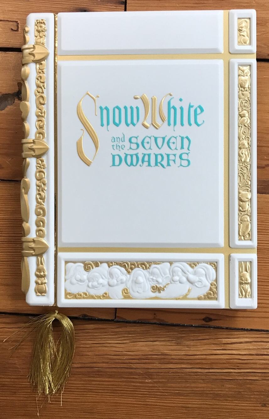 Walt Disney Parks Archives Collection Snow White Replica Story Journal Book